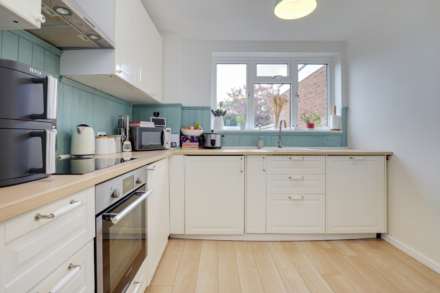 Douglas Road, Caversham, Image 13