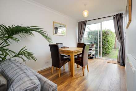 Douglas Road, Caversham, Image 4