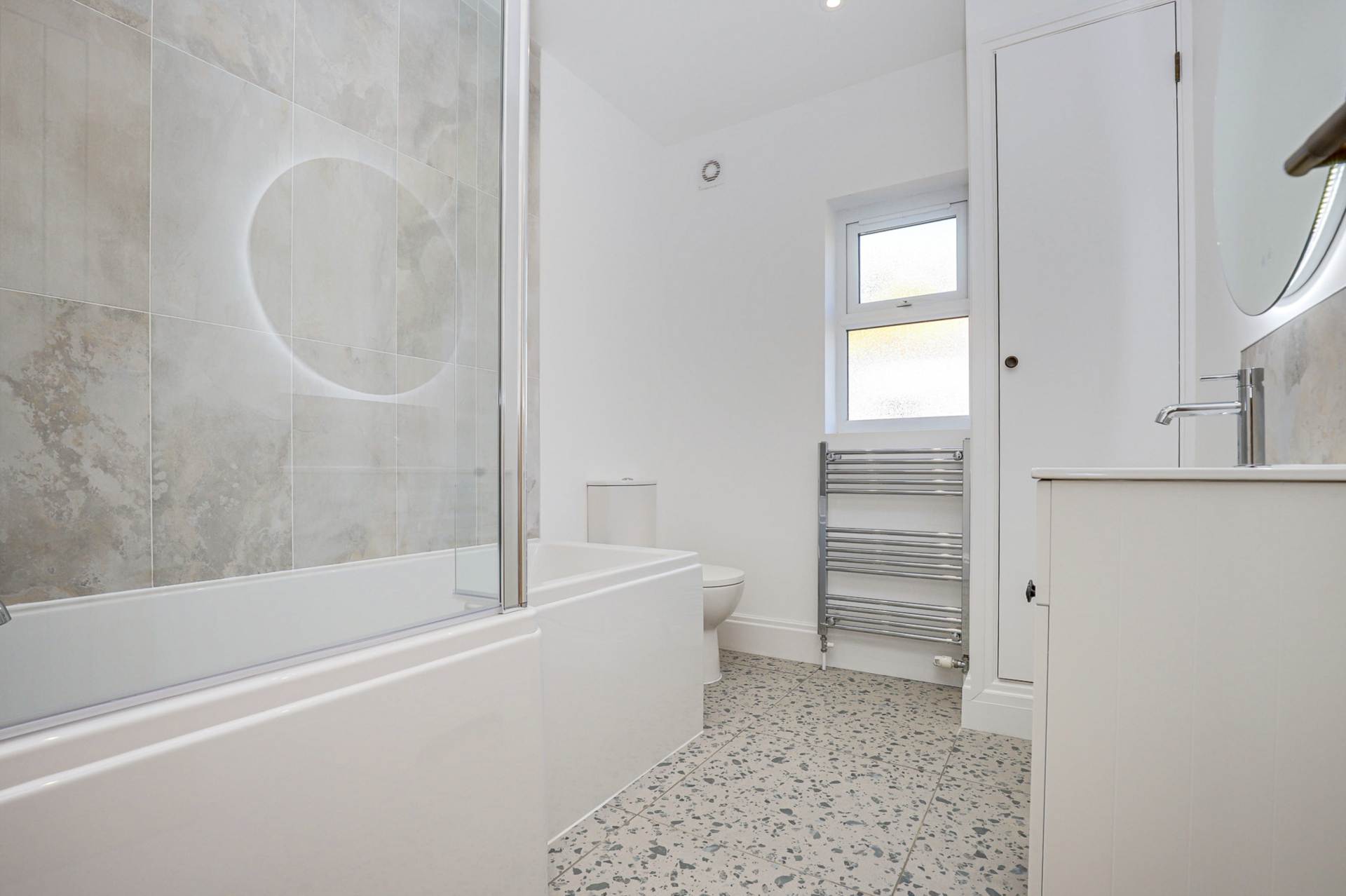 Hemdean Road, Caversham, Image 9