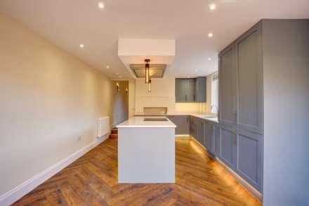 Hemdean Road, Caversham, Image 12