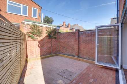 Hemdean Road, Caversham, Image 20