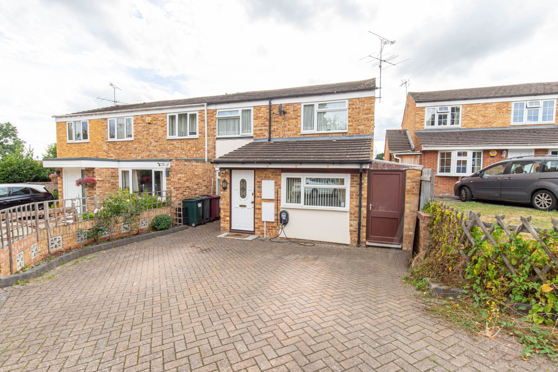 Ibstone Avenue, Caversham Park Village, Image 1