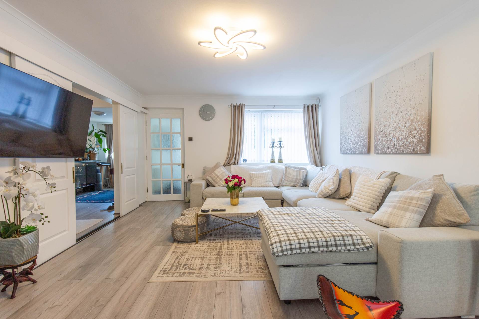Ibstone Avenue, Caversham Park Village, Image 11
