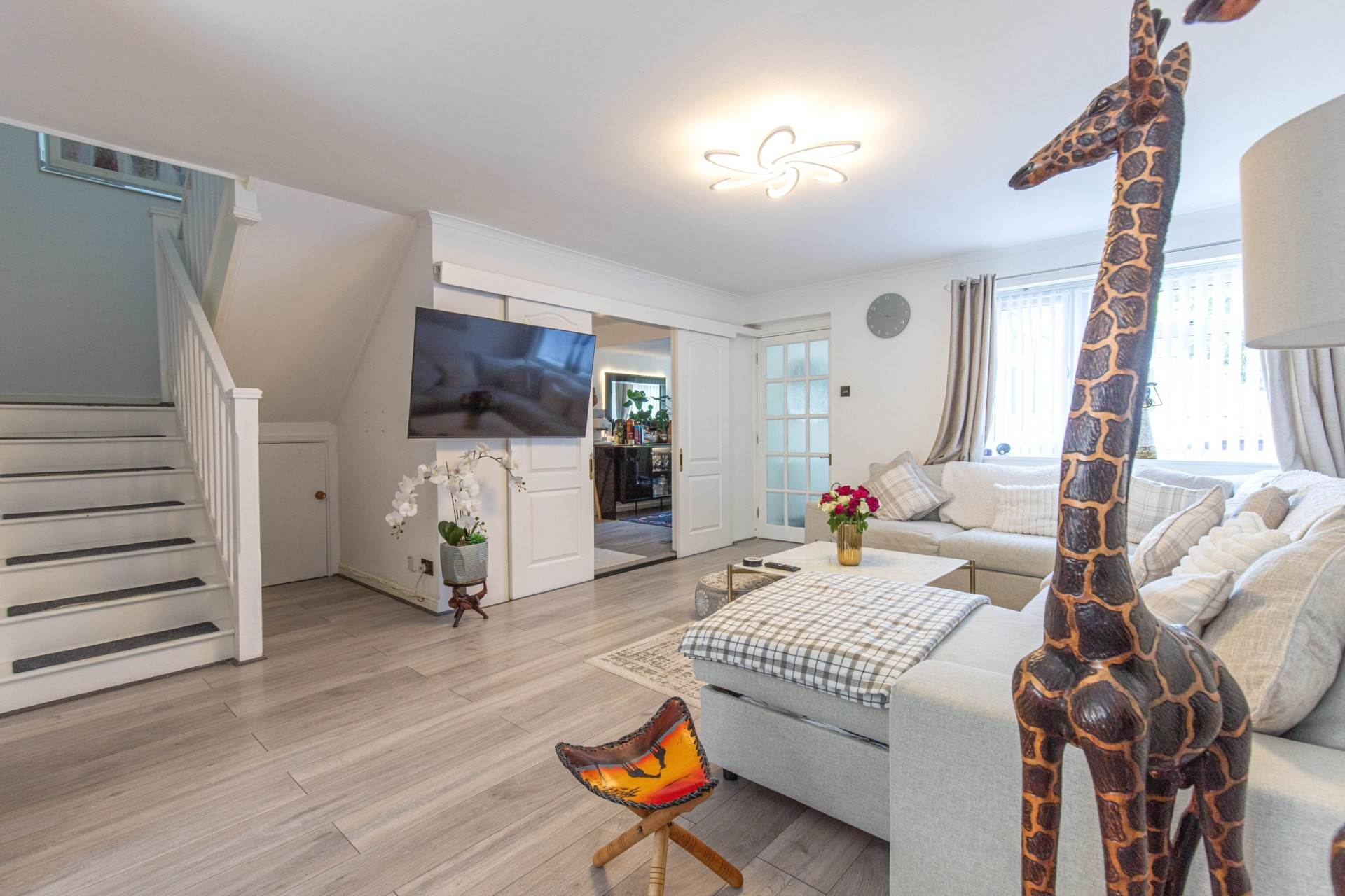 Ibstone Avenue, Caversham Park Village, Image 3
