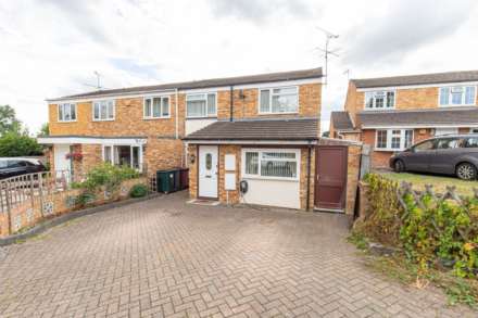 Ibstone Avenue, Caversham Park Village