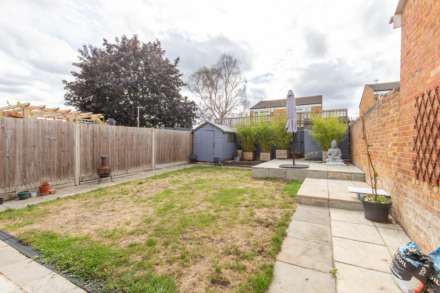 Ibstone Avenue, Caversham Park Village, Image 19