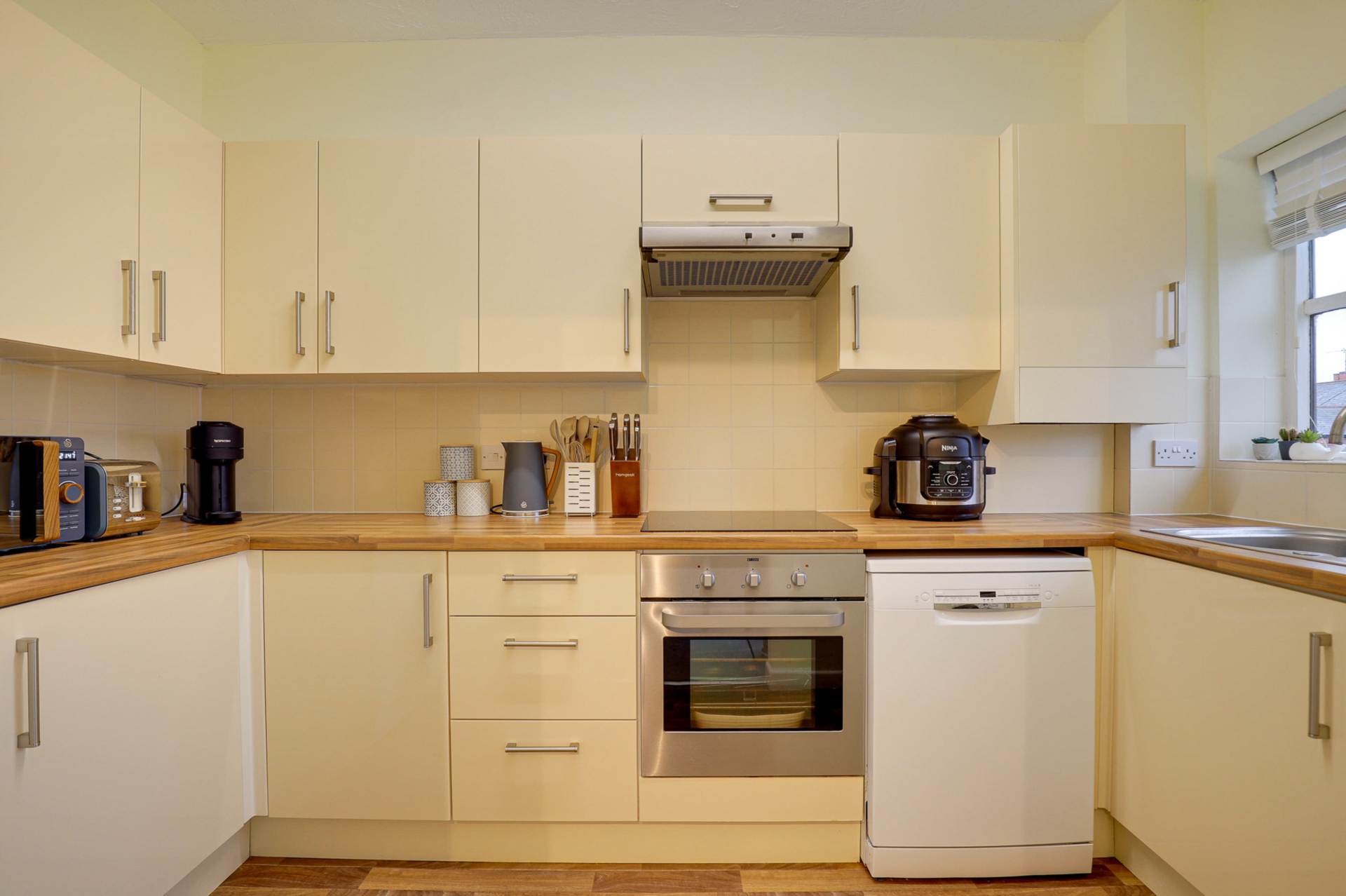 Queens Road, Caversham, Image 6