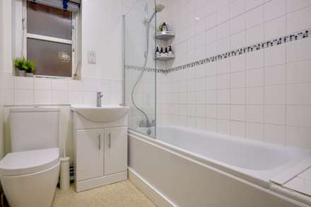Queens Road, Caversham, Image 9