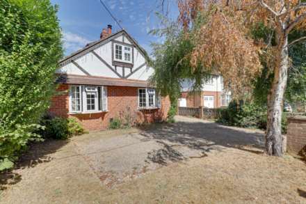 Kidmore Lane, Sonning Common, South Oxfordshire, Image 17