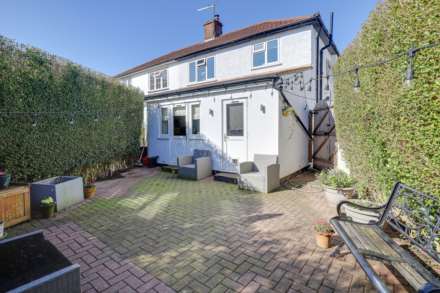 Onslow Gardens, Caversham, Image 16