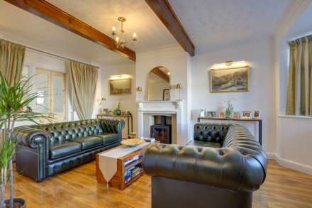 Onslow Gardens, Caversham, Image 2