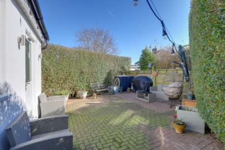 Onslow Gardens, Caversham, Image 9