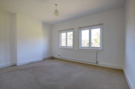 The Warren, Reading, Image 19