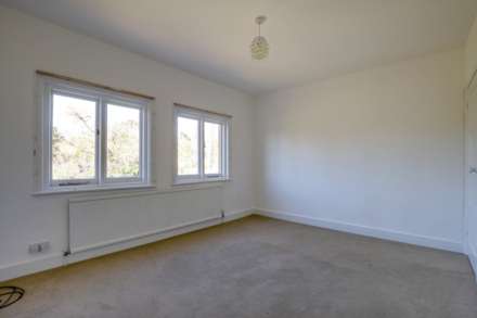 The Warren, Reading, Image 20