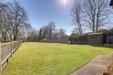 The Warren, Reading, Image 23