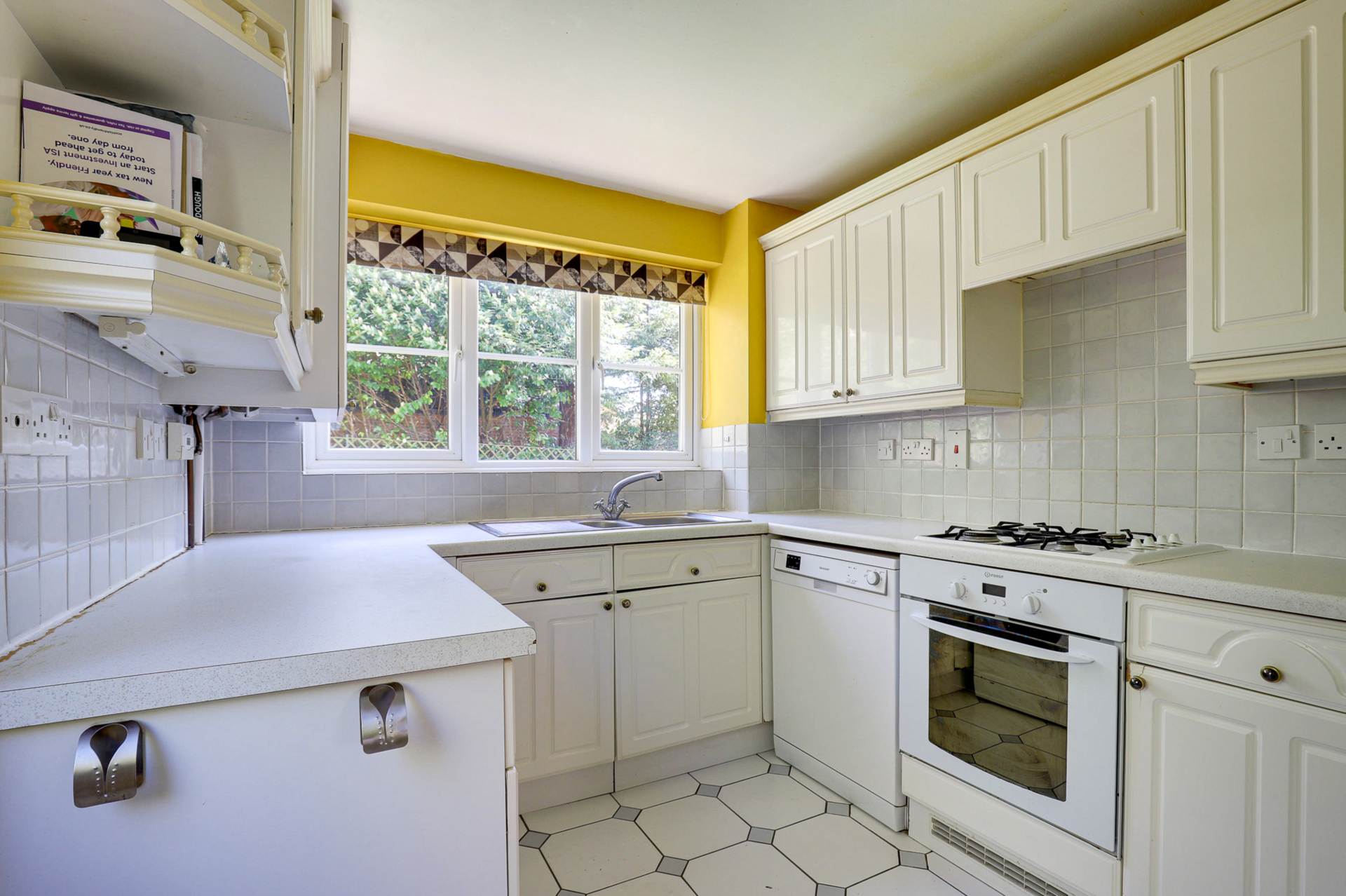Morlais, Caversham, Image 7