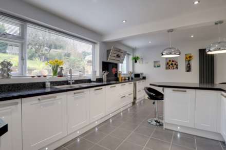 Rotherfield Way, Emmer Green, Image 12