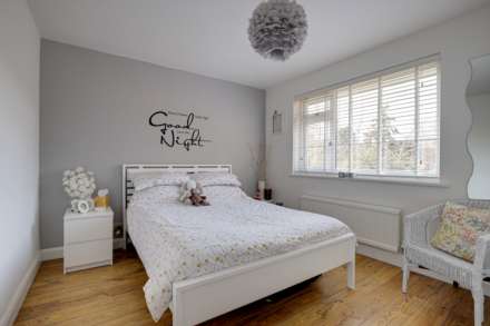 Rotherfield Way, Emmer Green, Image 20
