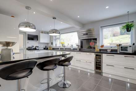 Rotherfield Way, Emmer Green, Image 4