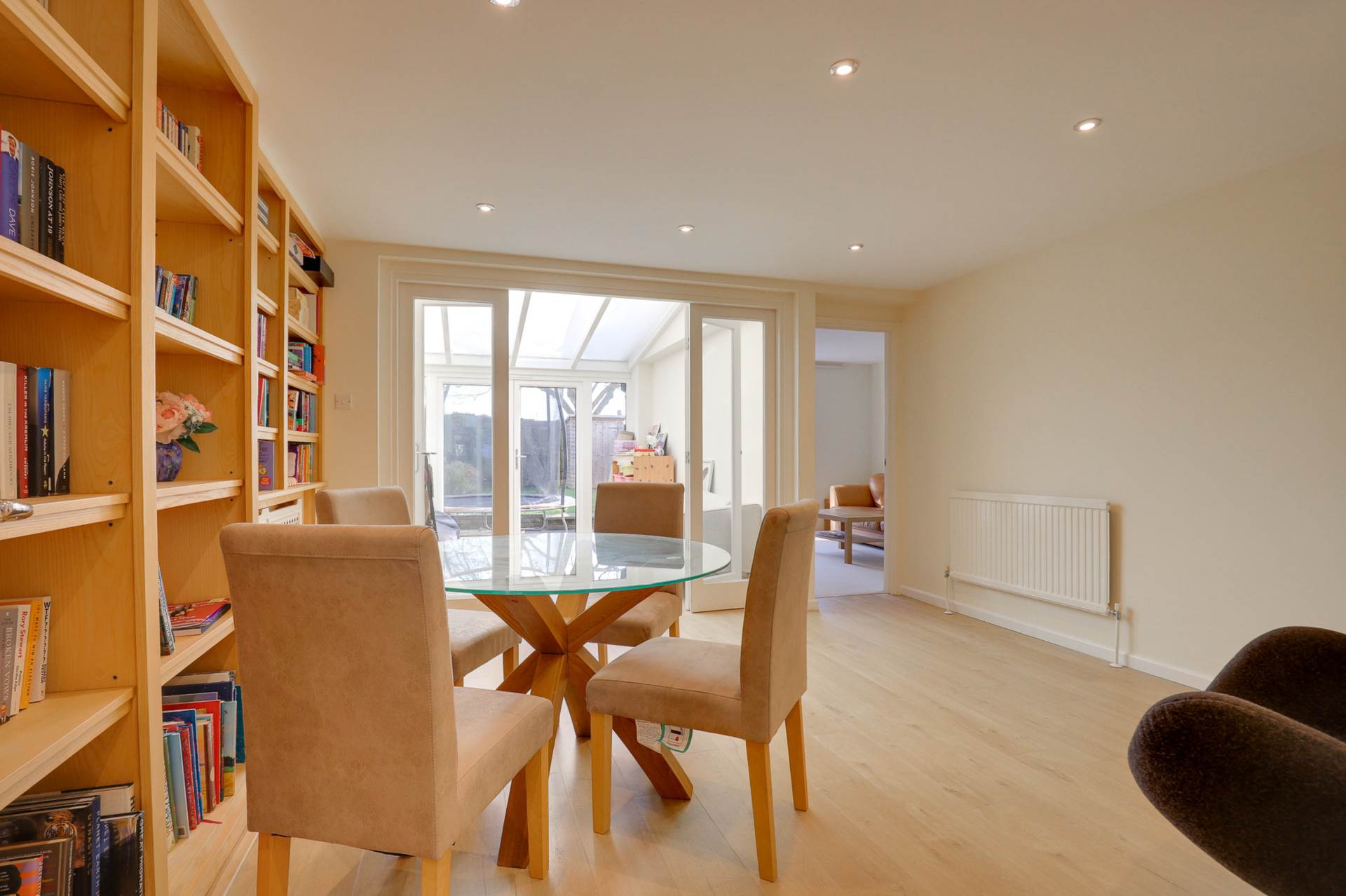 Field View, Caversham, Image 13