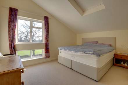 Field View, Caversham, Image 6