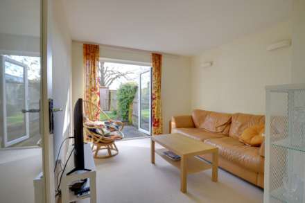 Field View, Caversham, Image 8