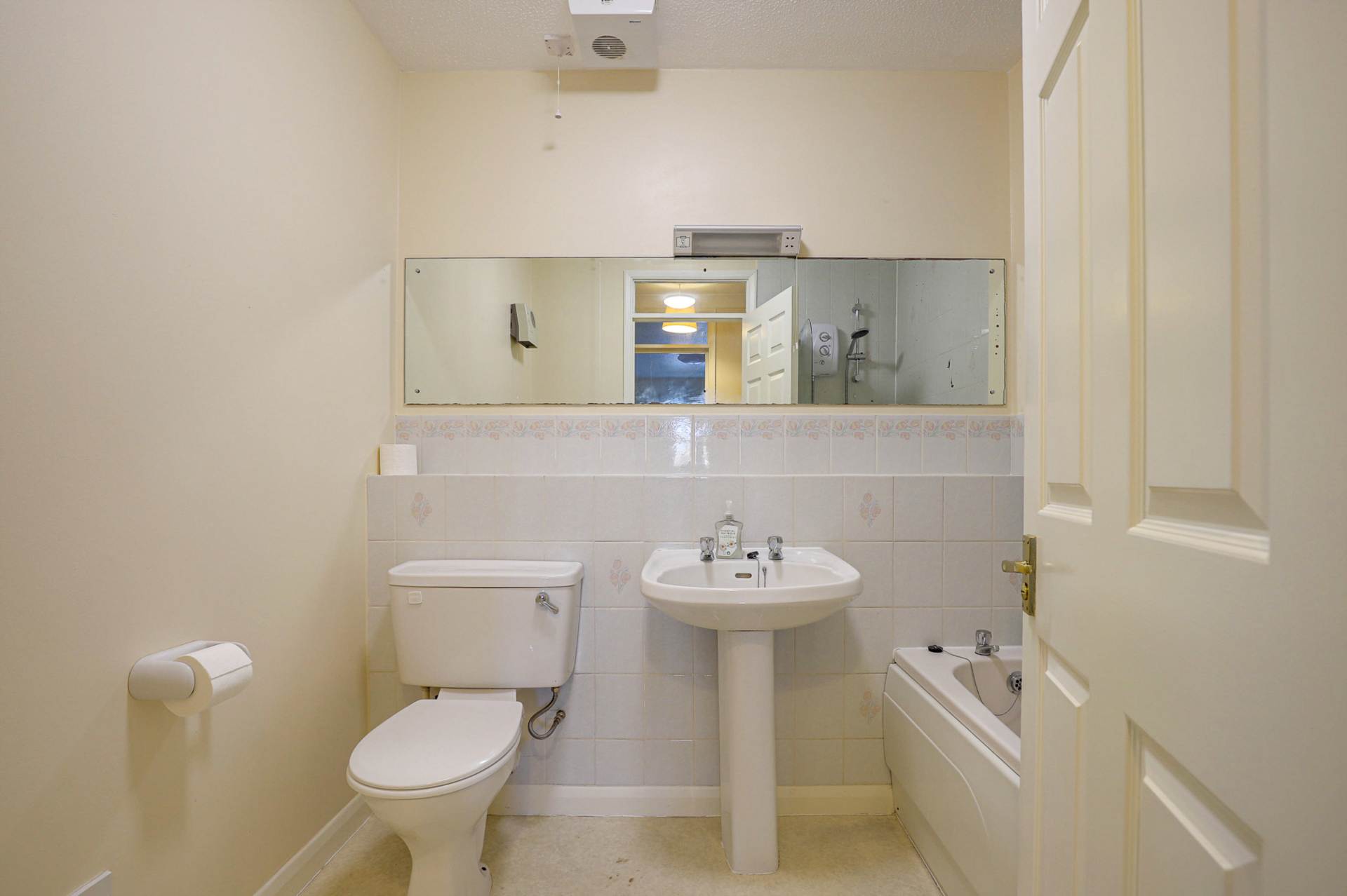 Beech Court, Balmore Park, Reading, Image 7