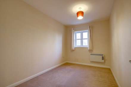 Beech Court, Balmore Park, Reading, Image 6