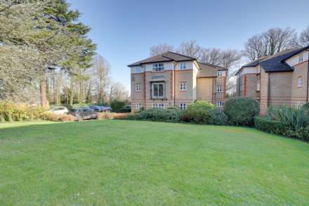 Beech Court, Balmore Park, Reading, Image 9