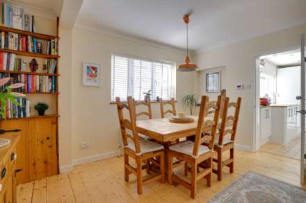 Star Road, Caversham, Image 12