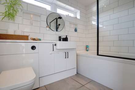 Star Road, Caversham, Image 17