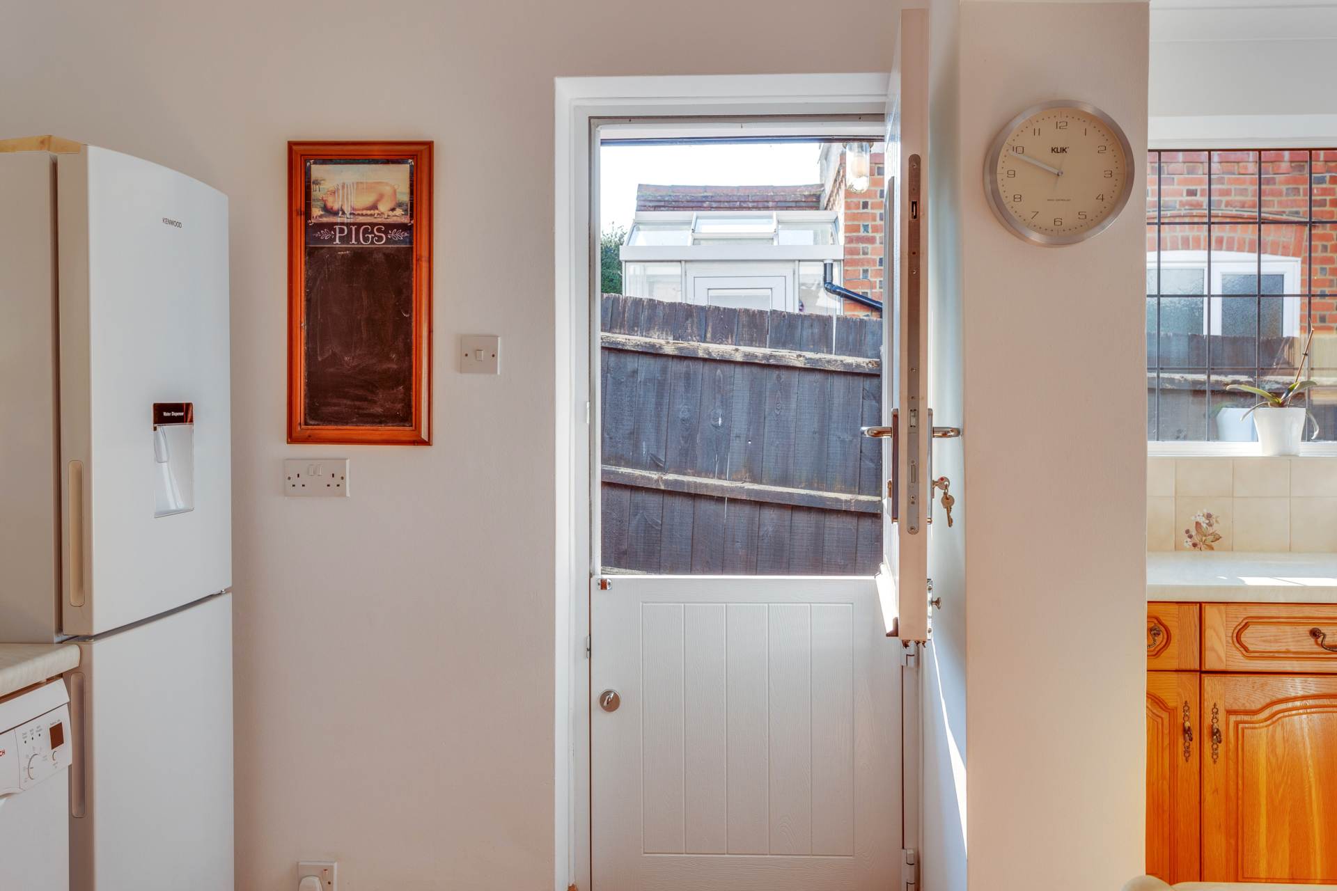 Kidmore End Road, Emmer Green, Image 13