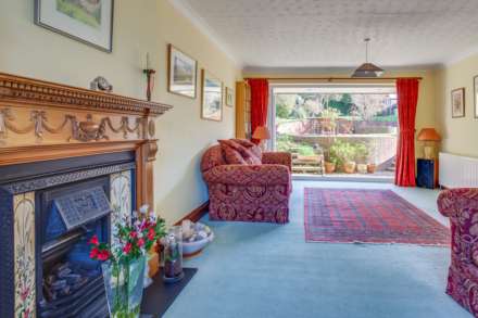 Kidmore End Road, Emmer Green, Image 14