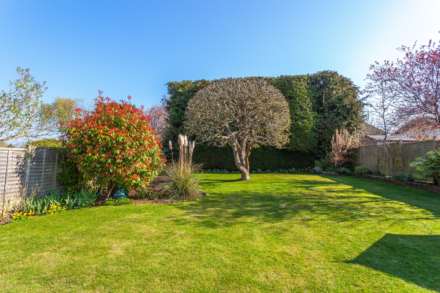 Kidmore End Road, Emmer Green, Image 26