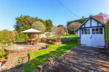 Kidmore End Road, Emmer Green, Image 30
