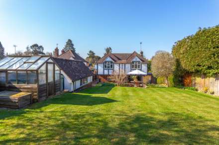 Kidmore End Road, Emmer Green, Image 34
