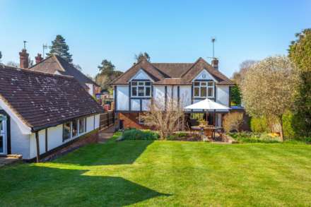 Kidmore End Road, Emmer Green, Image 35