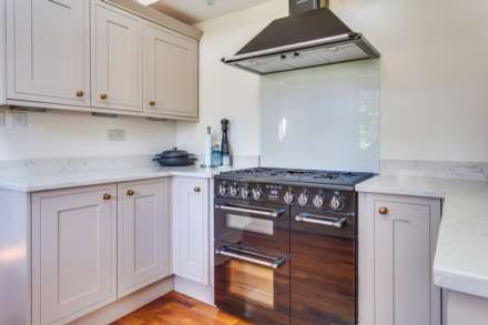 St Barnabas Road, Emmer Green, Image 10