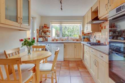 St David's Close, Caversham Heights, Reading, Image 8