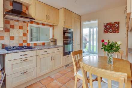 St David's Close, Caversham Heights, Reading, Image 9