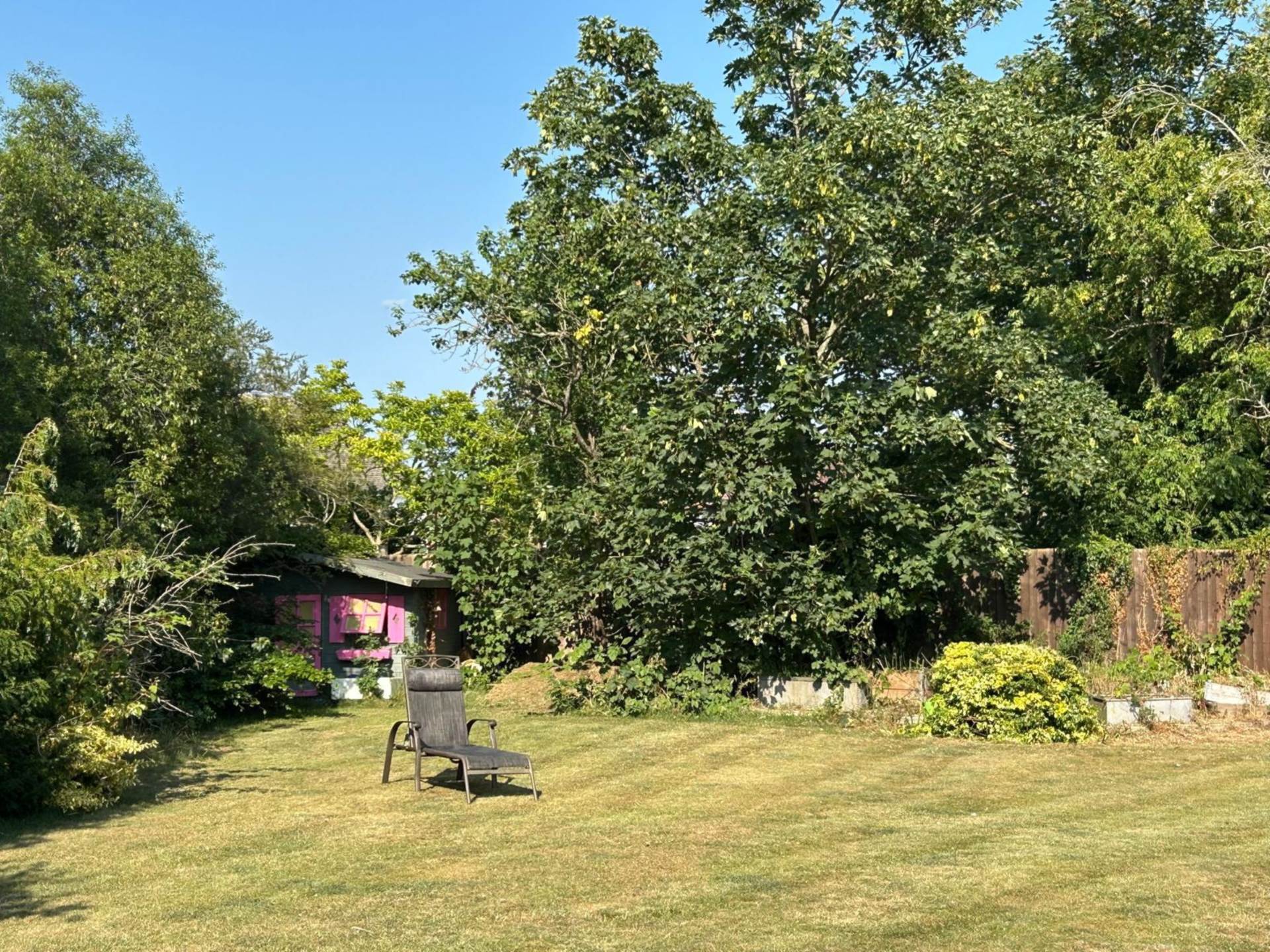 Stuart Close, Emmer Green, Reading, Image 13