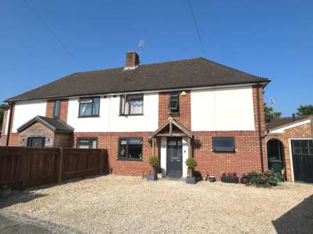 Stuart Close, Emmer Green, Reading
