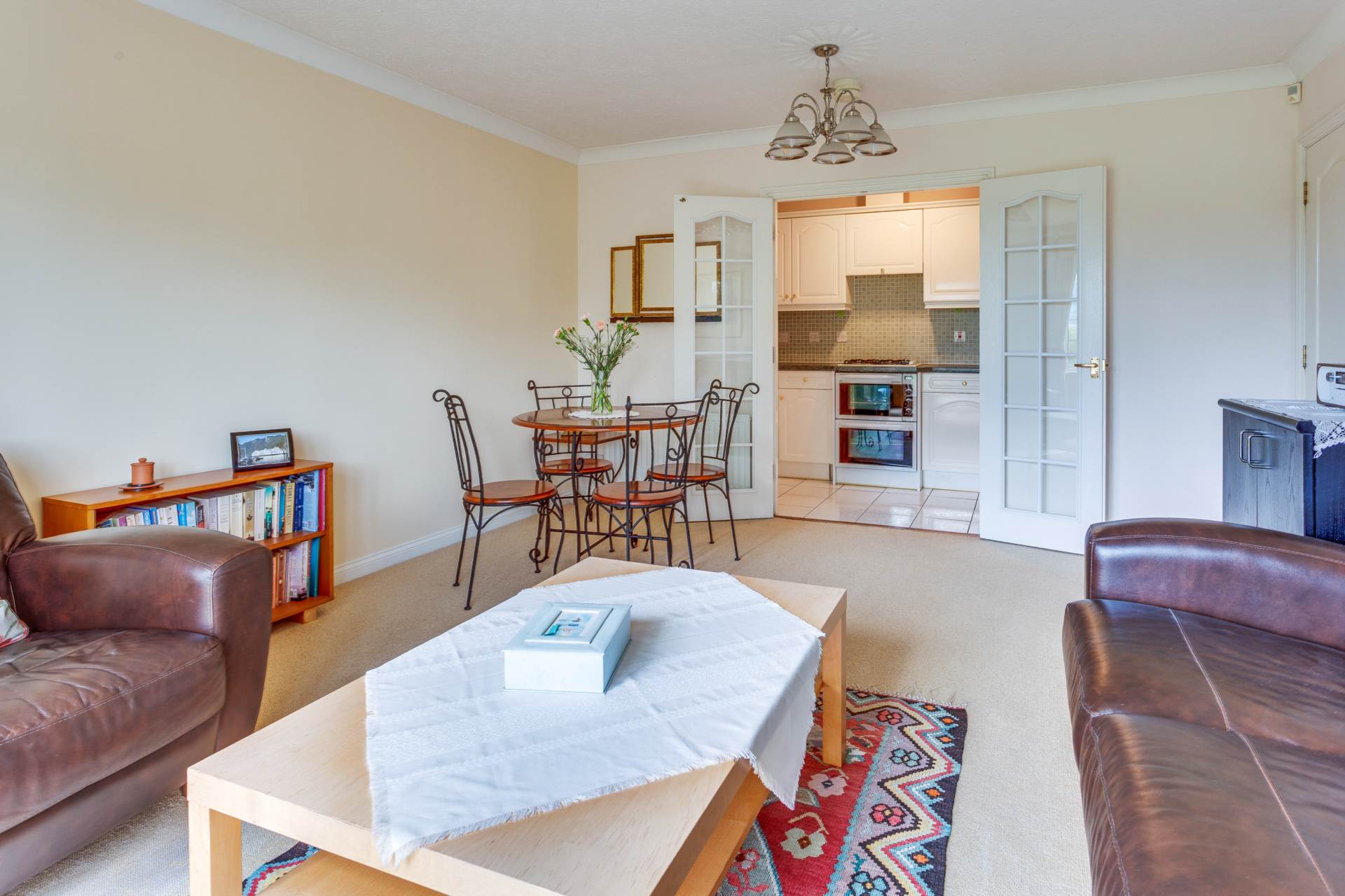 Tamesis Place, Caversham, Image 13