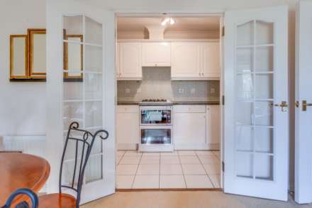Tamesis Place, Caversham, Image 12