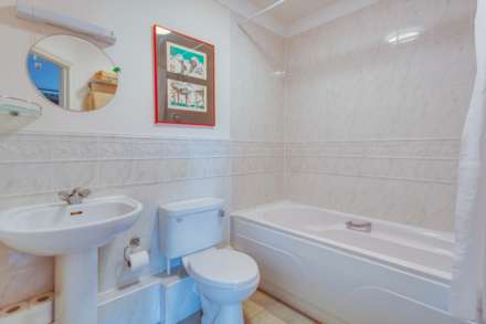 Tamesis Place, Caversham, Image 18