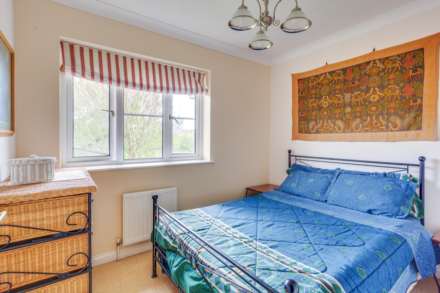 Tamesis Place, Caversham, Image 19
