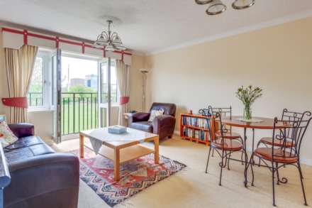 Tamesis Place, Caversham, Image 2