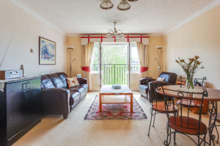 Tamesis Place, Caversham, Image 5