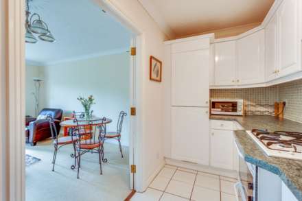 Tamesis Place, Caversham, Image 7