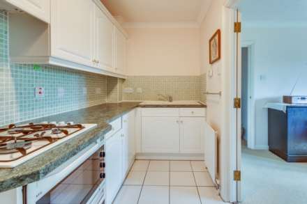 Tamesis Place, Caversham, Image 8
